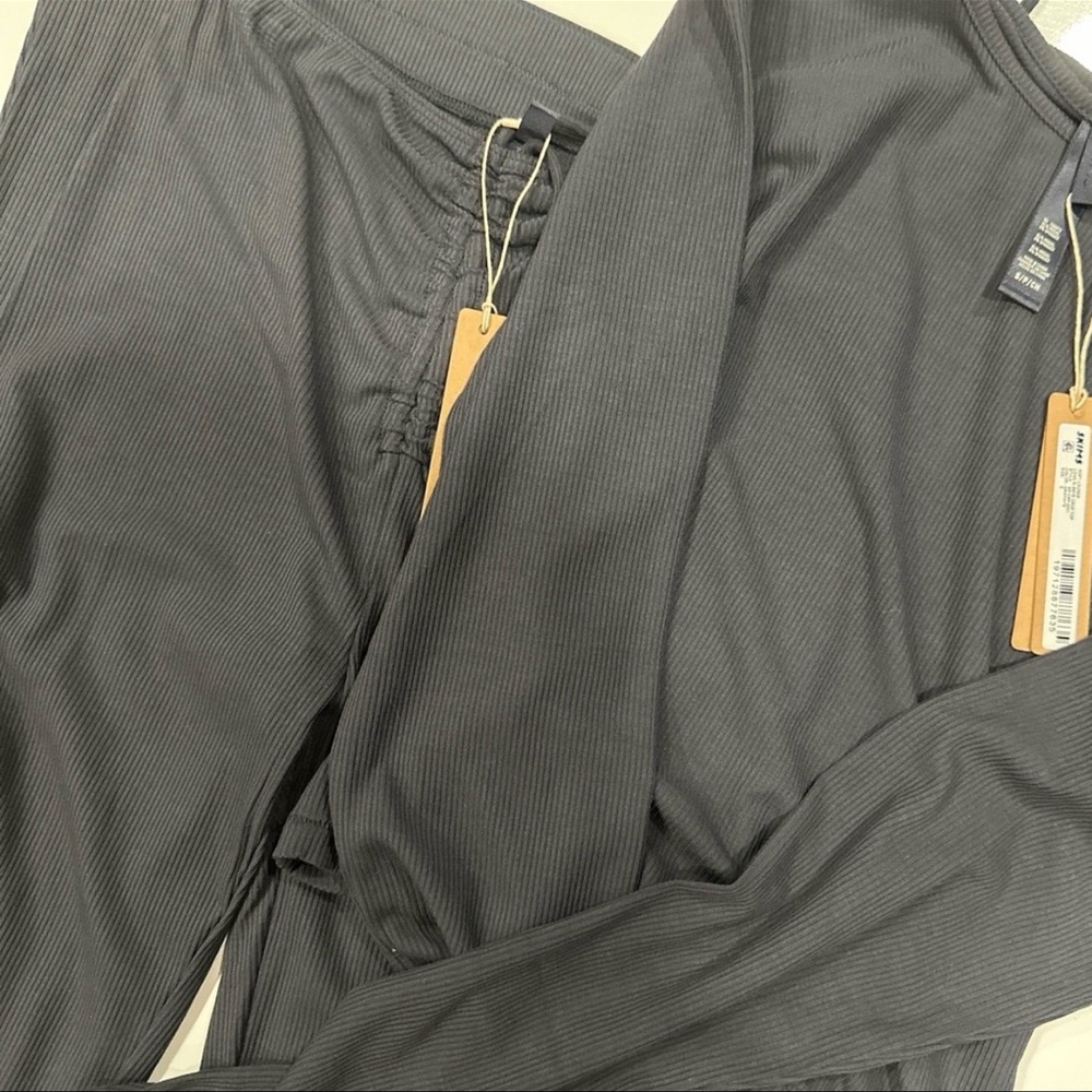 SKIMS set NWT’s